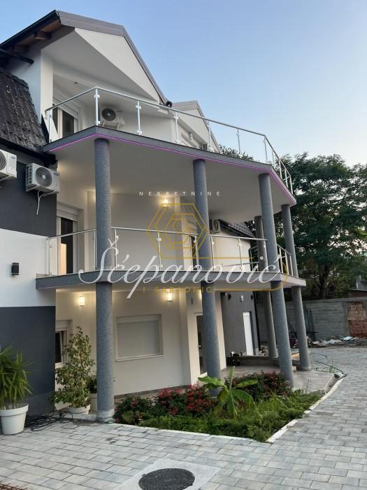 Kuća za izdavanje, Petrovaradin, Novi Sad, 524m², 7.000 €/mes