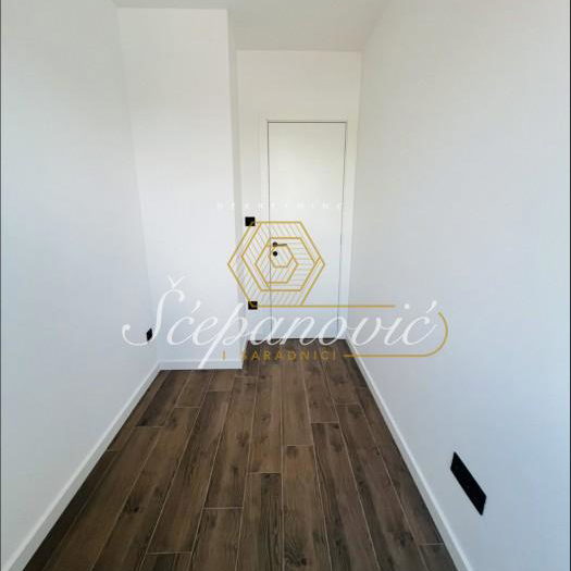 Stan Prodaja Novi Sad  50 m2