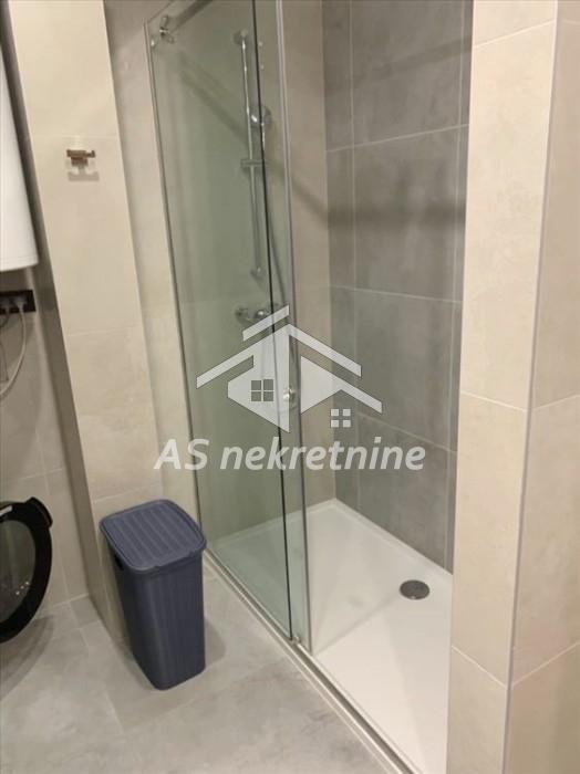 kuca-prodaja-beograd-EYv0g0xW86 Trosoban stan za izdavanje, Banovo Brdo, Beograd, 90m², 1.300 €/mes