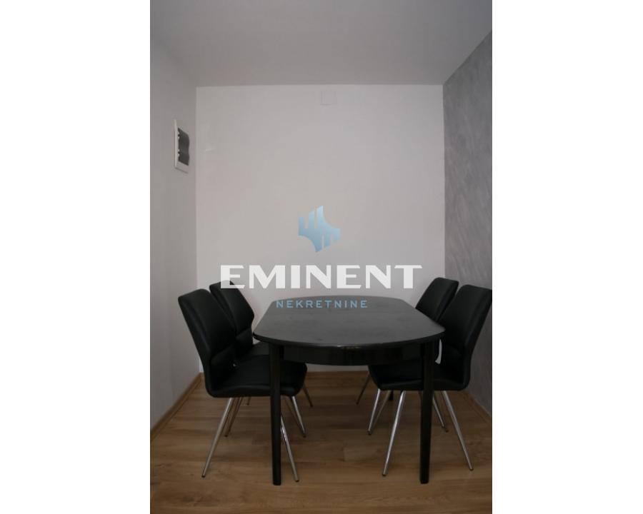kuca-prodaja-beograd-FSYX7x3o2J Kuća na prodaju, Ledine, Beograd, 200m², 290.000 €