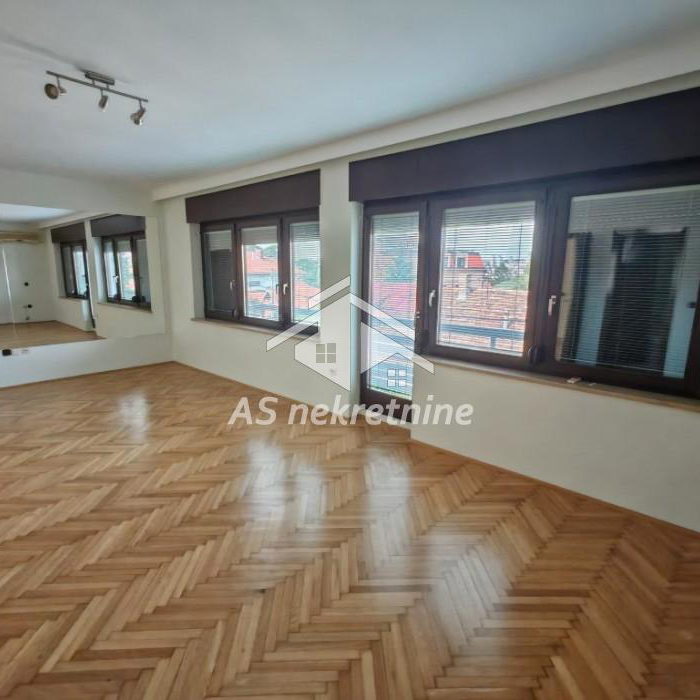 Kuća za izdavanje, Bioskop Voždovac, Beograd, 360m², 2.999 €/mes