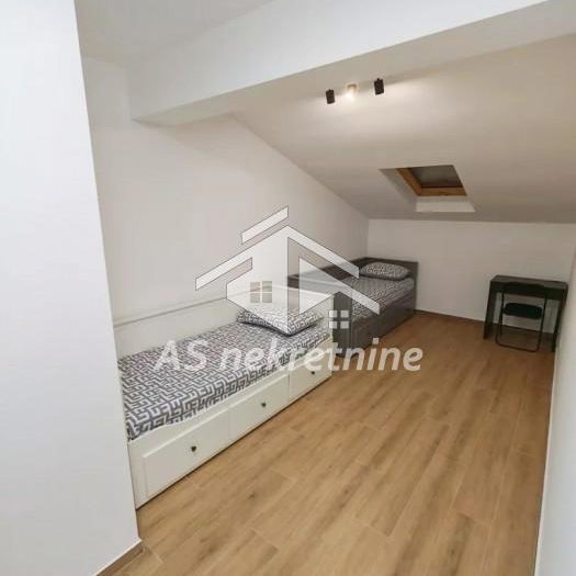 Trosoban stan za izdavanje, Autokomanda, Beograd, 77m², 1.100 €/mes