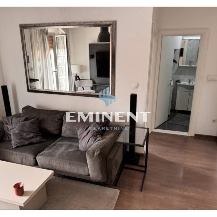 Stan Izdavanje Beograd  44 m2