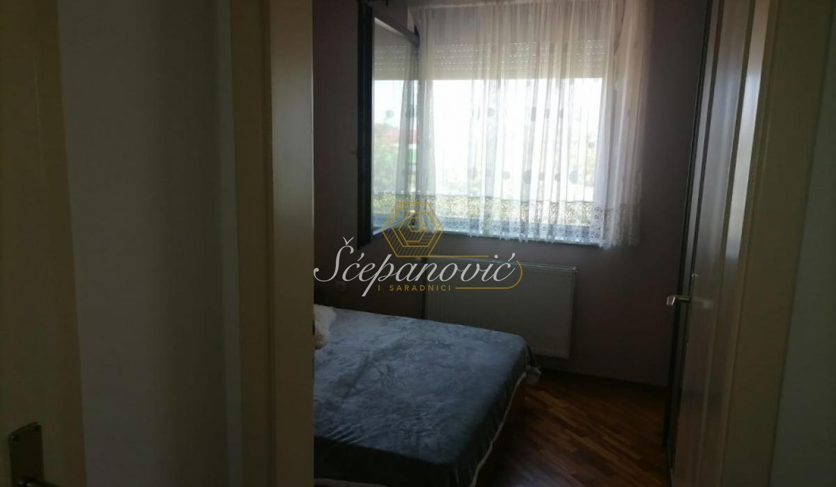 Trosoban stan na prodaju, Salajka, Novi Sad, 71m², 160.000 €