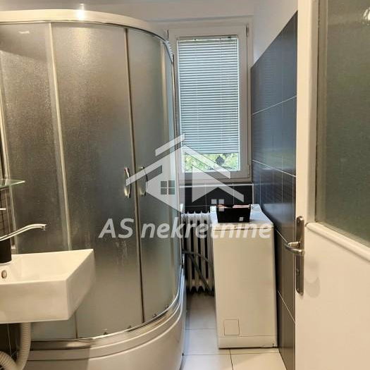 Stan Izdavanje Beograd Kalenić Pijaca 54 m2