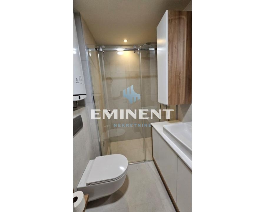 Trosoban stan za izdavanje, Blok 65, Beograd, 76m², 1.600 €/mes