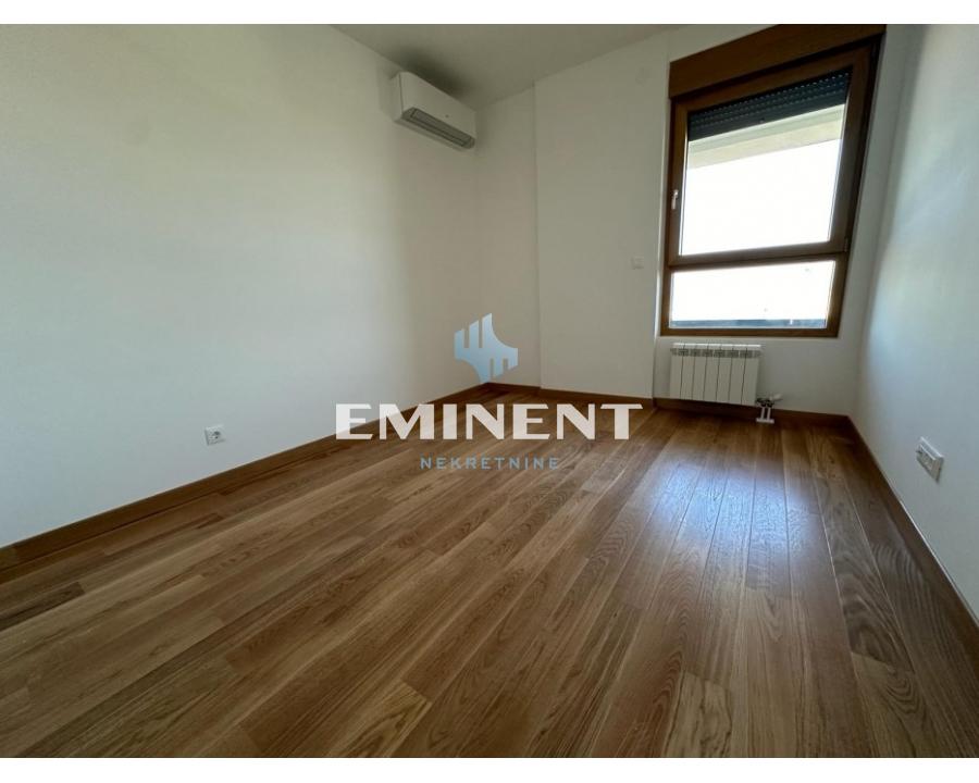 kuca-prodaja-beograd-WDph0ZSsU2 Petosoban stan za izdavanje, Blok 65, Beograd, 160m², 2.650 €/mes