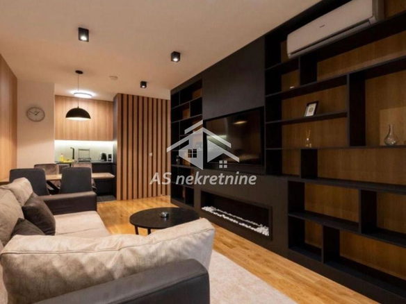 Stan Izdavanje Beograd Južni Bulevar 55 m2