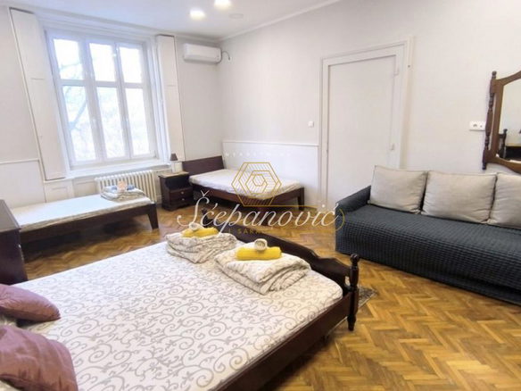 Stan Izdavanje Novi Sad  97 m2