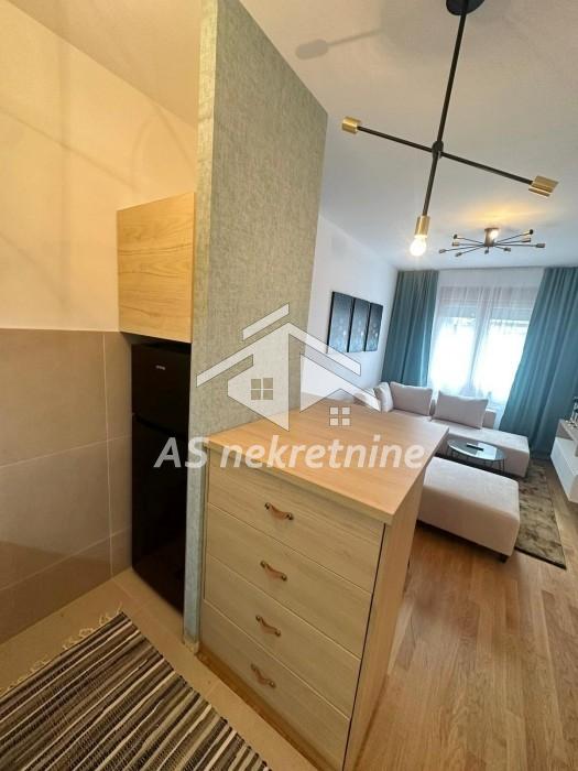 Stan Izdavanje Beograd Južni Bulevar 49 m2