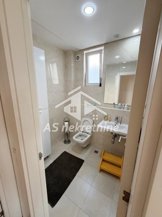 Četvorosoban stan za izdavanje, Senjak, Beograd, 157m², 2.200 €/mes
