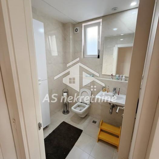 Četvorosoban stan za izdavanje, Senjak, Beograd, 157m², 2.200 €/mes