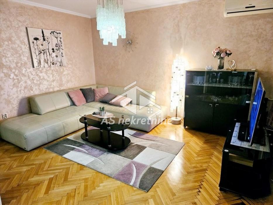 Stan Izdavanje Beograd Stan Izdavanje Beograd Slavija 85 m2