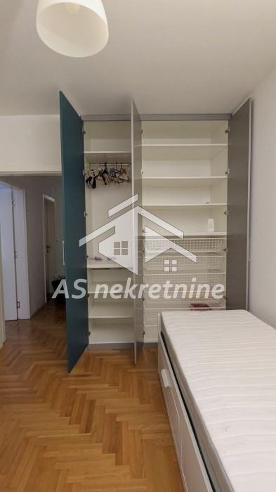 Trosoban stan za izdavanje, Blok 72, Beograd, 71m², 950 €/mes