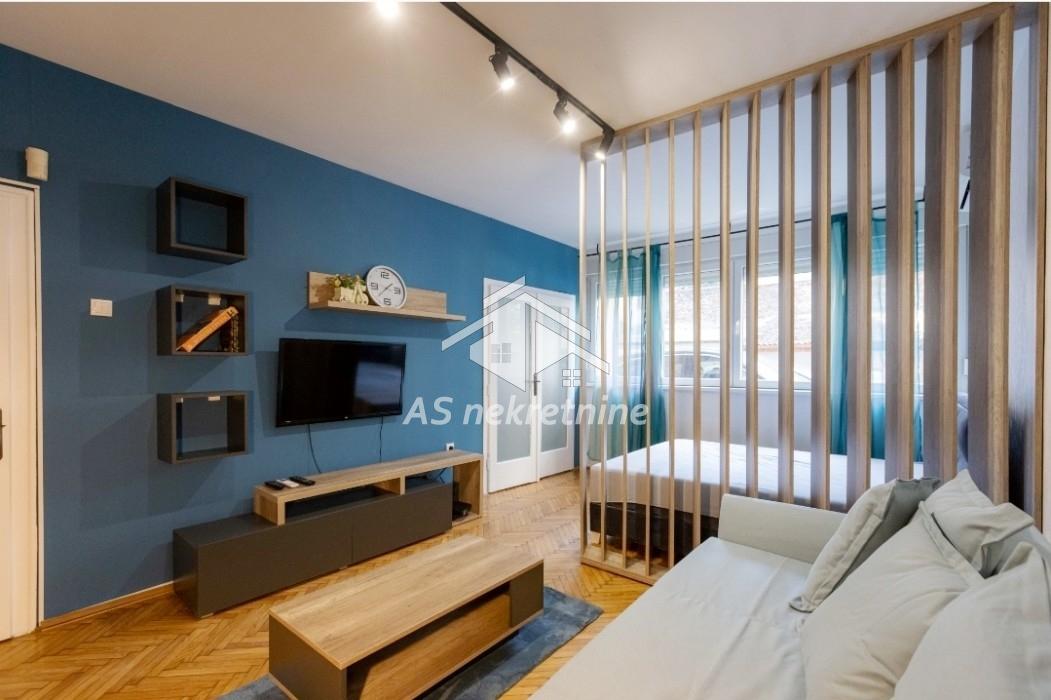 Dvosoban stan za izdavanje, Trg Republike, Beograd, 38m², 800 €/mes