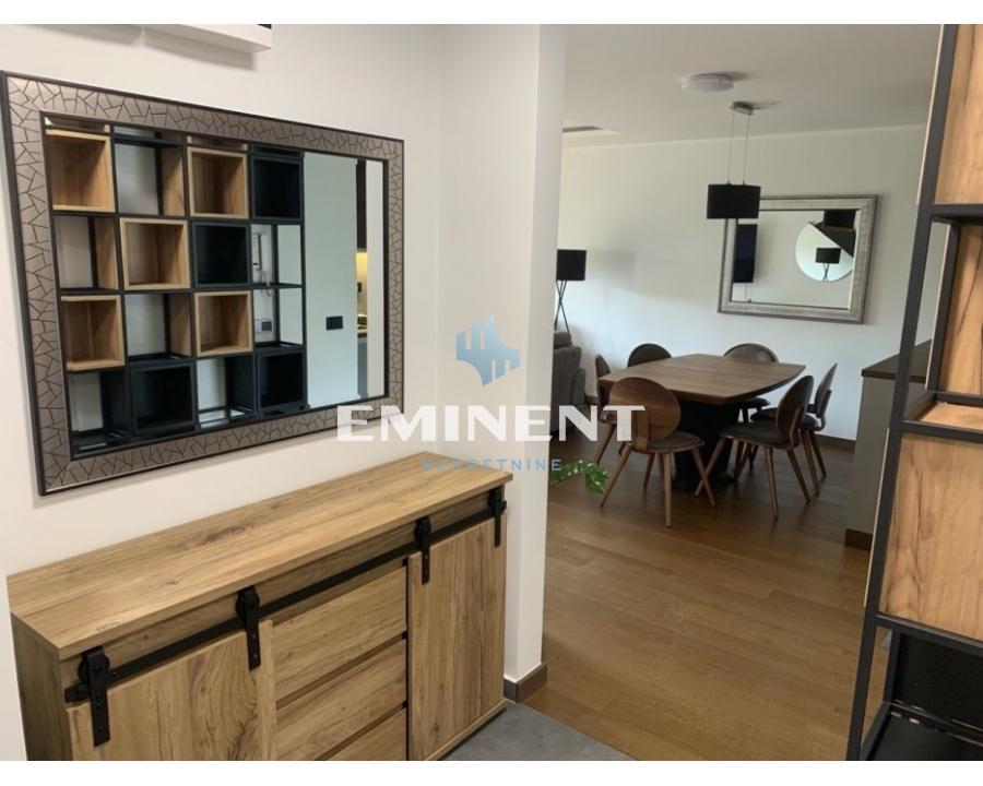 Stan Izdavanje Beograd Banovo Brdo 90 m2