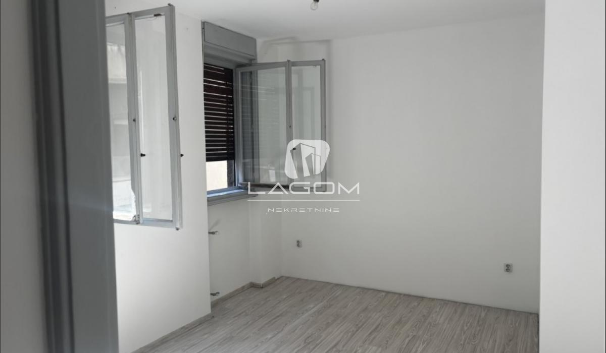 Jednosoban stan za izdavanje, Knez Mihailova, Beograd, 19m², 600 €/mes