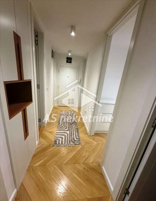 kuca-prodaja-beograd-oUjONmje34 Trosoban stan za izdavanje, Blok 33 – Geneks, Beograd, 76m², 5. sprat, 1.200 €/mes