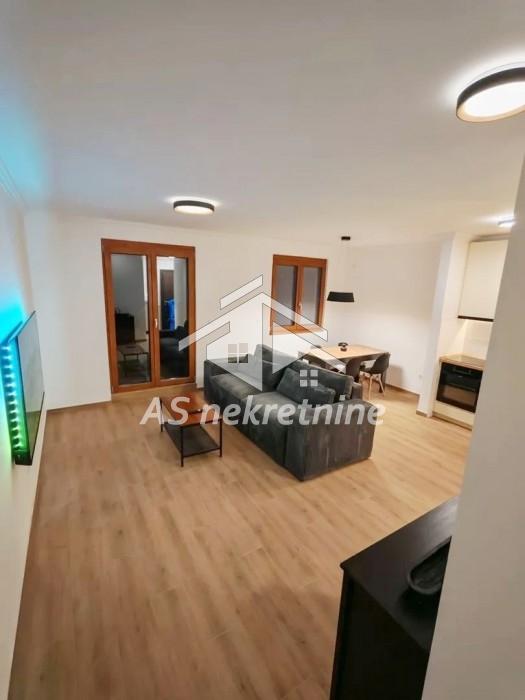 Stan Izdavanje Beograd Autokomanda 77 m2