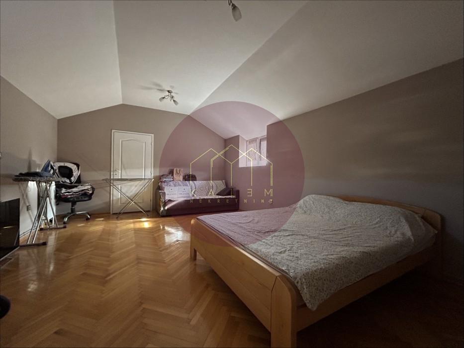 kuca-prodaja-beograd-rgFdlbjZOT Petosoban stan na prodaju, Konjarnik, Beograd, 163m², 370.000 €