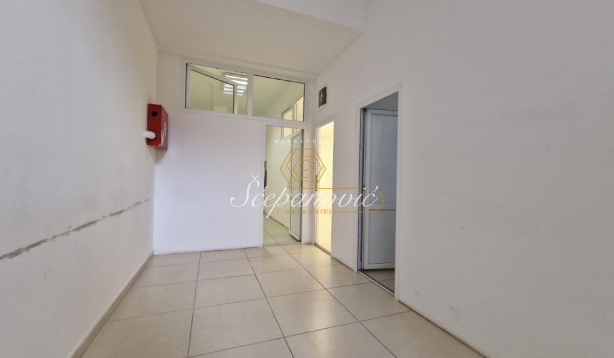 Lokal Prodaja Novi Sad  155 m2