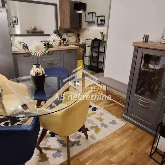 Stan Izdavanje Beograd Južni Bulevar 48 m2