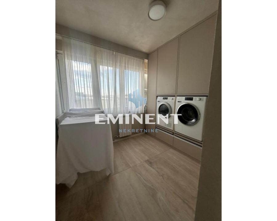 kuca-prodaja-cDzVCN5PpH Stan Izdavanje Beograd Blok 22 180 m2