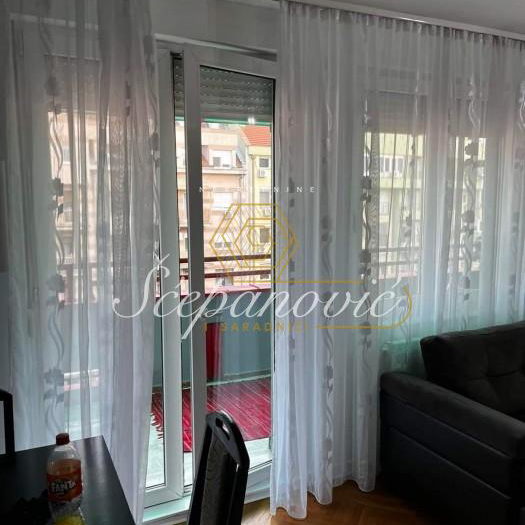 Trosoban stan na prodaju, Grbavica, Novi Sad, 71m², 166.000 €