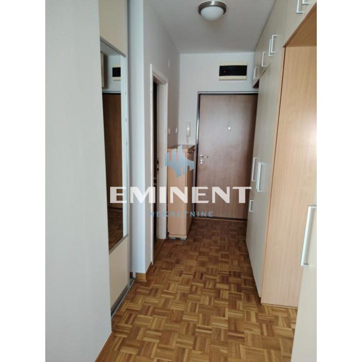 Stan Izdavanje Beograd FON 51 m2