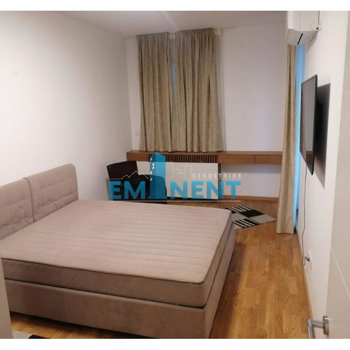 Stan Izdavanje Beograd Blok 45 67 m2