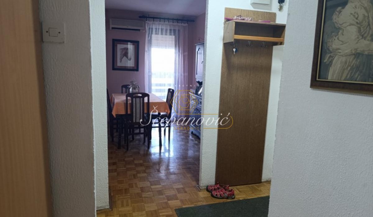 kuca-prodaja-gFxnKSLhn6 Četvorosoban stan na prodaju, Bistrica, Novi Sad, 78m², 200.000 €
