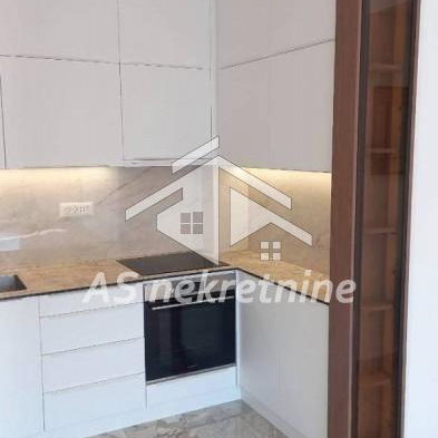 Stan Izdavanje Beograd Kalenić Pijaca 65 m2