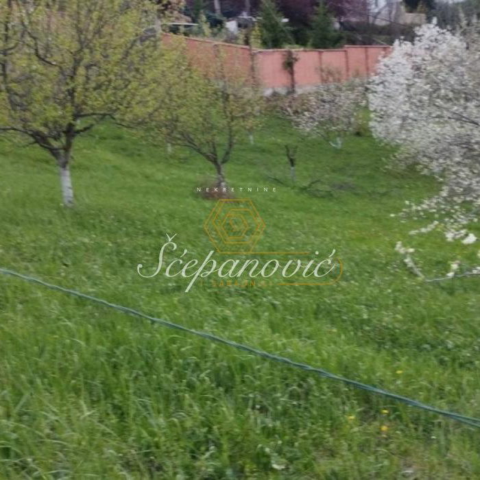 Plac Prodaja Novi Sad Paragovo 1670 m2