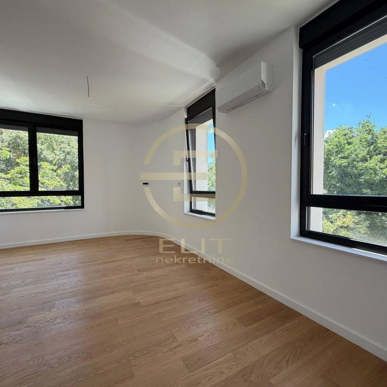 Stan Prodaja Novi Sad  120 m2