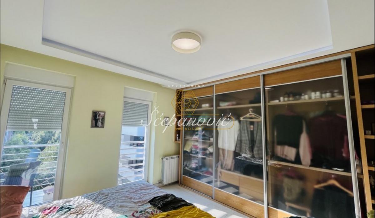 kuca-prodaja-lkitoHyaun Stan Prodaja Novi Sad 181 m2