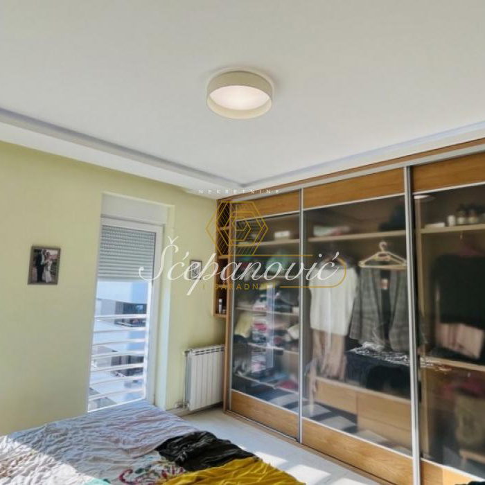 Stan Prodaja Novi Sad  181 m2