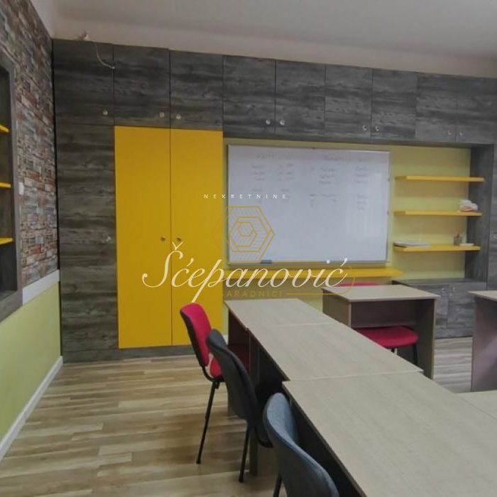 Stan Prodaja Novi Sad  155 m2