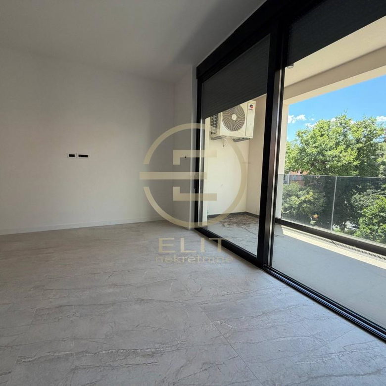 Stan Prodaja Novi Sad  120 m2