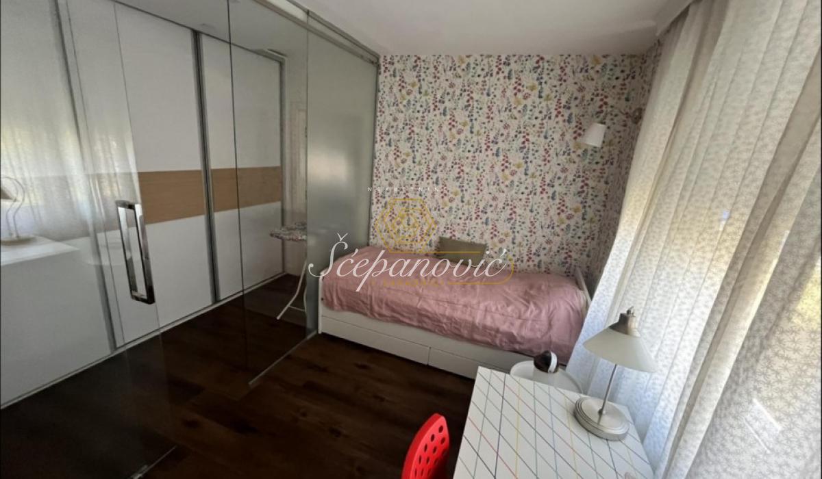 Stan Prodaja Novi Sad  71 m2