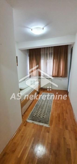 Stan Izdavanje Beograd Hram Svetog Save 86 m2