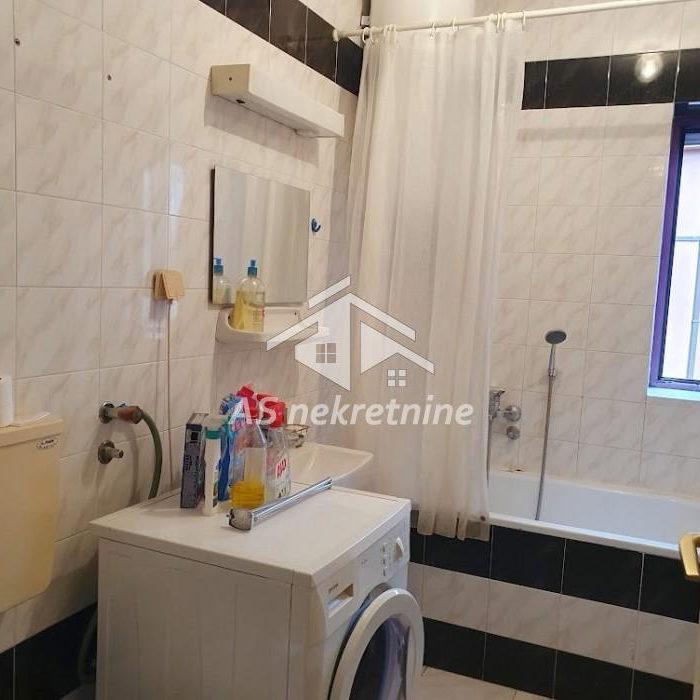 Četvorosoban stan za izdavanje, Banovo Brdo, Beograd, 125m², 1.100 €/mes