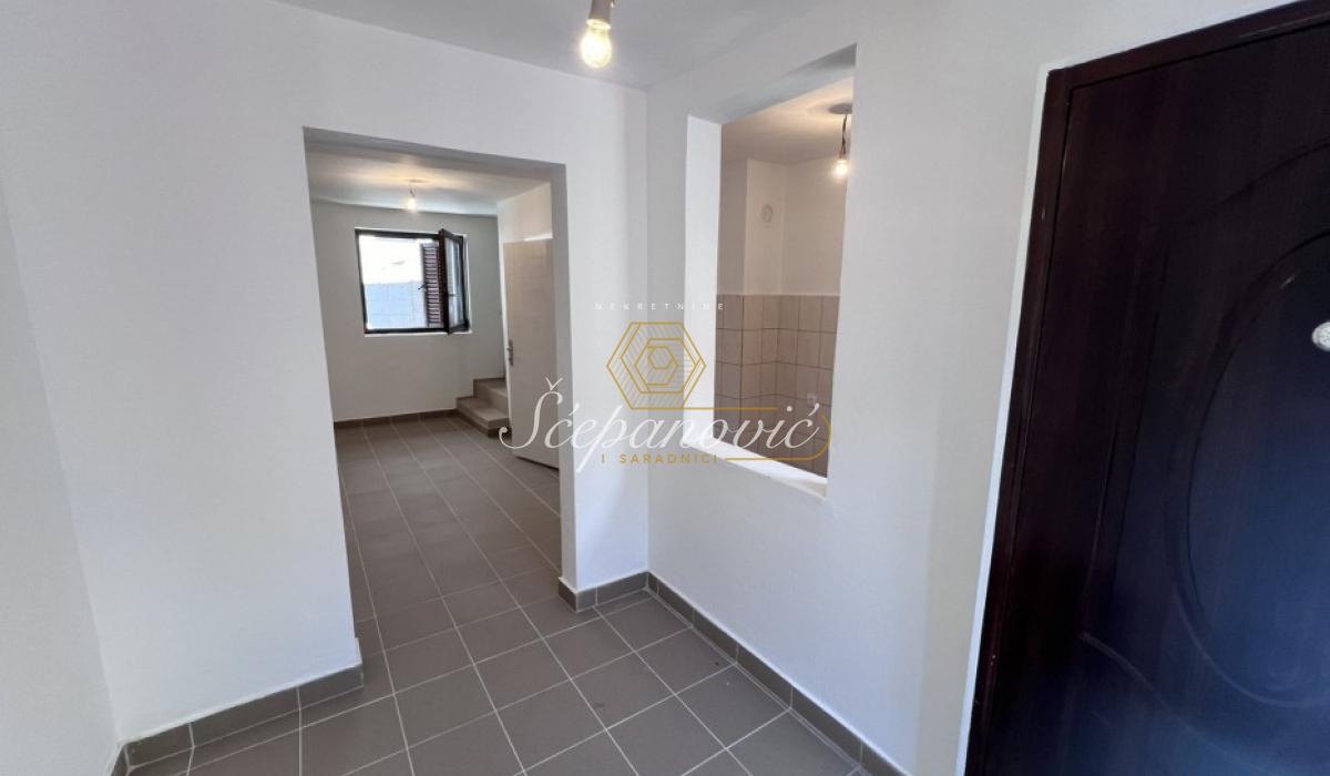 Kuća Prodaja Novi Sad Kuća Prodaja Novi Sad 19 m2
