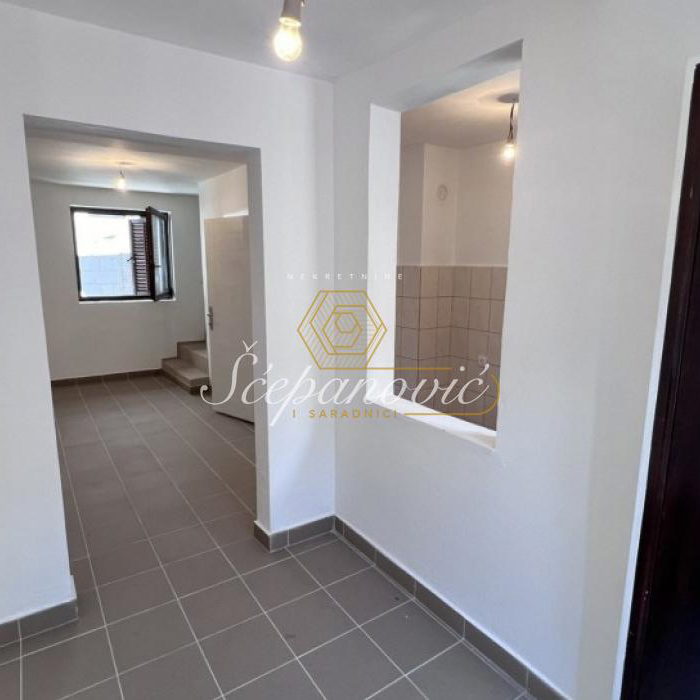 Kuća Prodaja Novi Sad  19 m2