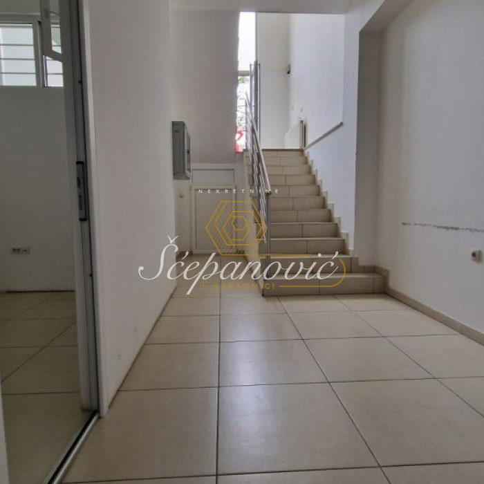 Lokal Prodaja Novi Sad  155 m2