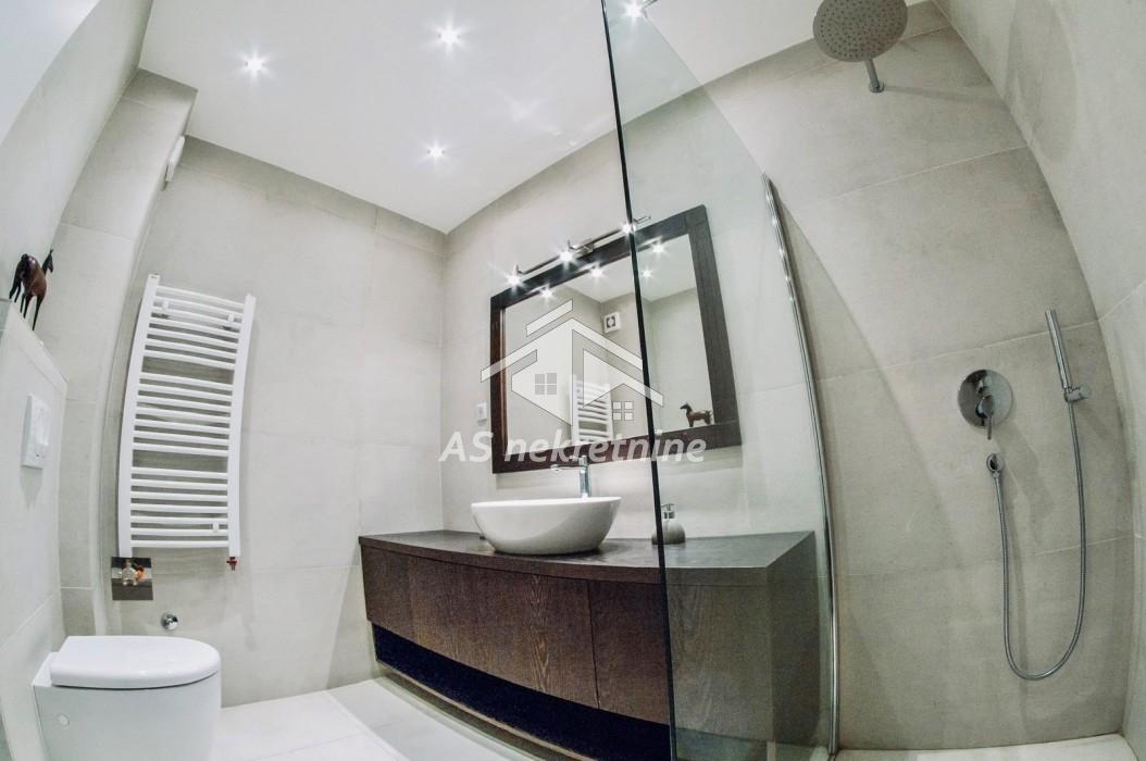kuca-prodaja-tCyceGYPjw Stan Izdavanje Beograd Čubura 92 m2