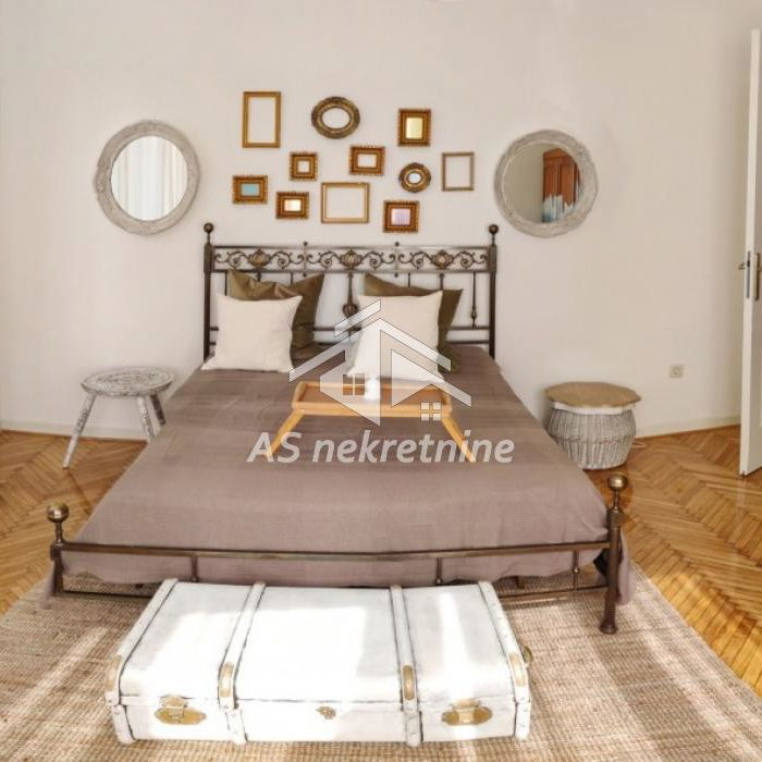 Stan Izdavanje Beograd Kalenić Pijaca 140 m2
