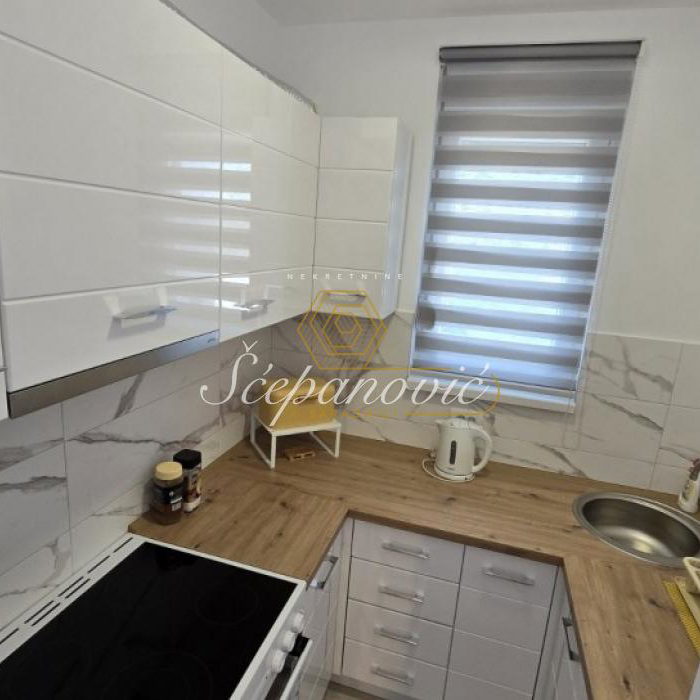 Stan Prodaja Novi Sad  88 m2