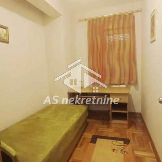Trosoban stan za izdavanje, Đeram Pijaca, Beograd, 58m², 750 €/mes