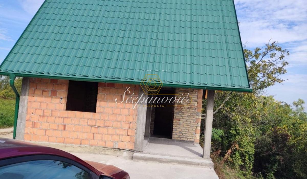 Kuća Prodaja Fruška Gora Kuća Prodaja Fruška Gora 66 m2