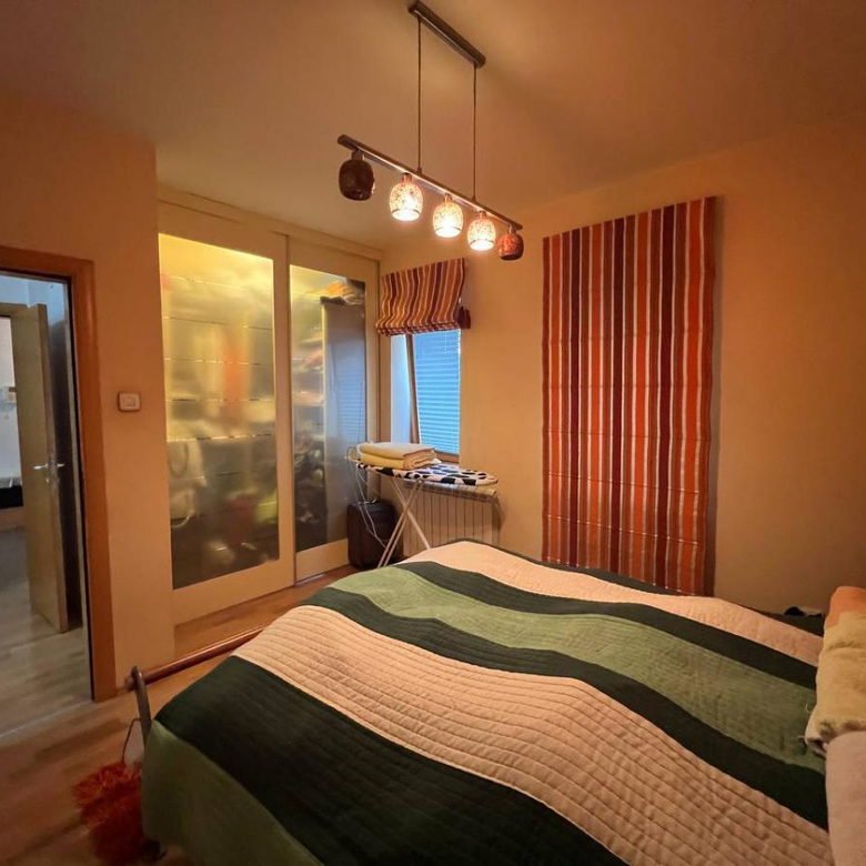 Četvorosoban stan na prodaju, Bulevar Oslobođenja, Novi Sad, 134m², 299.000 €